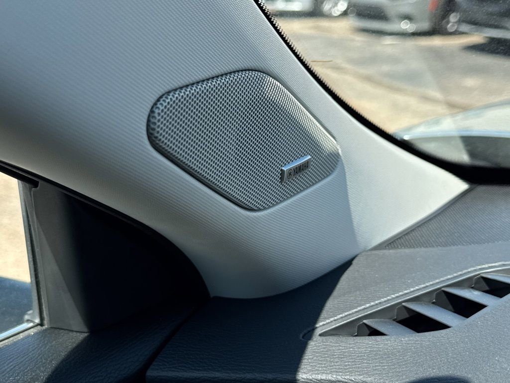 New 2026 Mitsubishi Outlander SEL FWD image 18