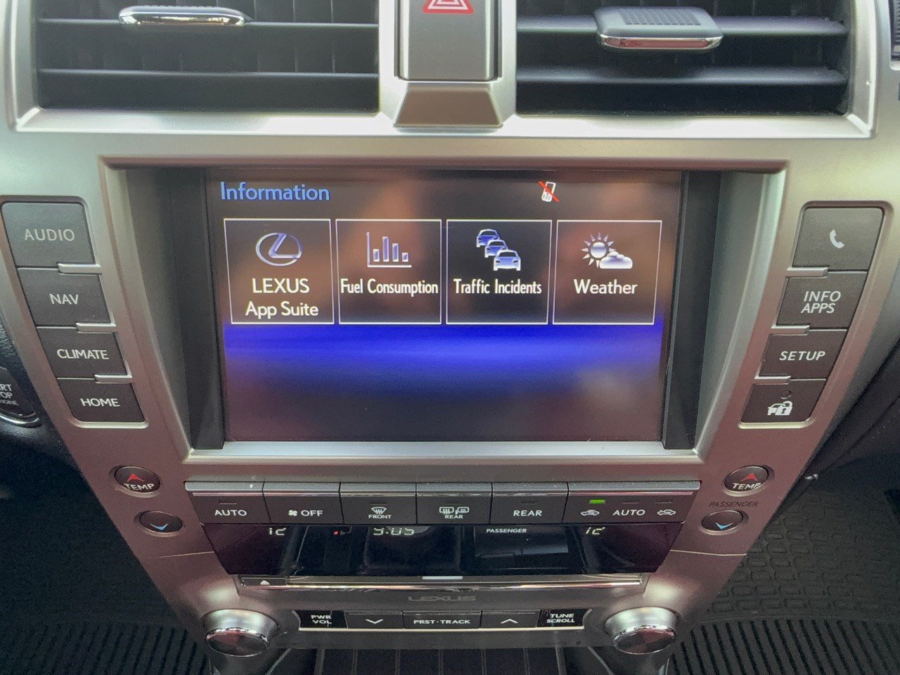 Used 2021 Lexus GX 460 Premium w/ Accessory Package AWD/4WD image 20