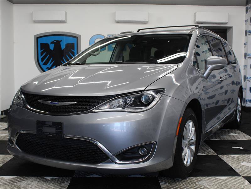 Used 2019 Chrysler Pacifica Touring-L