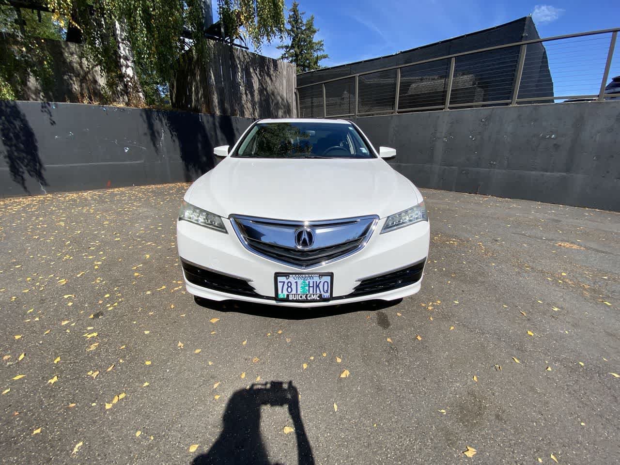 Used 2016 Acura TLX FWD image 9
