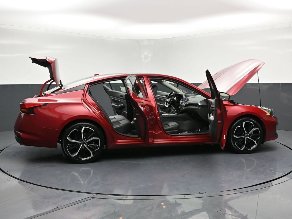 Used 2023 Nissan Altima 2.5 SR image 33