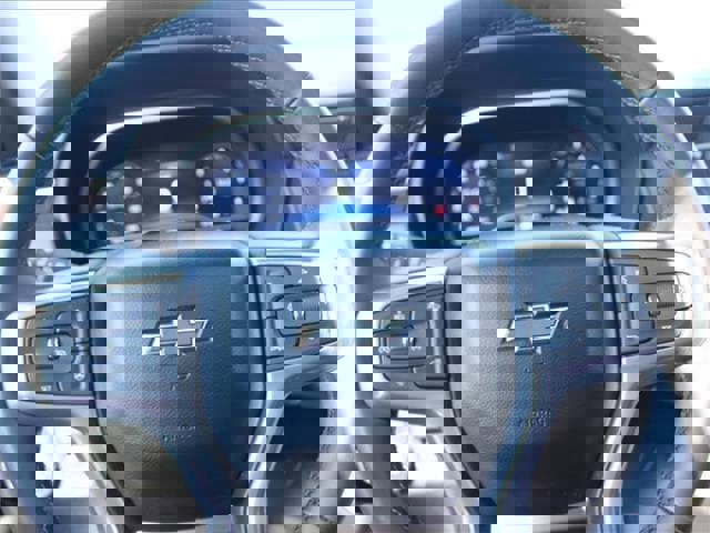 Used 2023 Chevrolet Suburban Z71 image 9