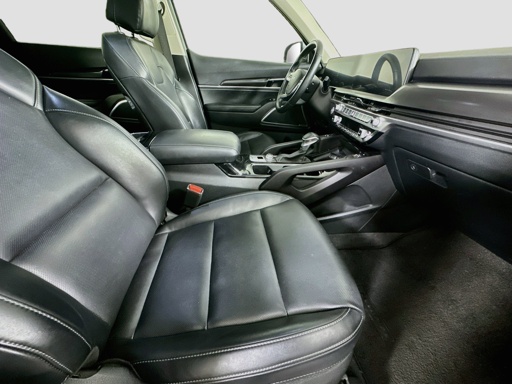 Used 2025 Kia Telluride S AWD/4WD image 33