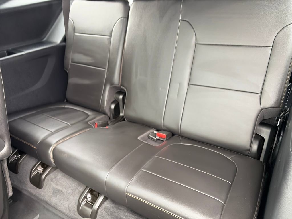 Certified 2021 Chevrolet Traverse Premier w/ Redline Edition image 32