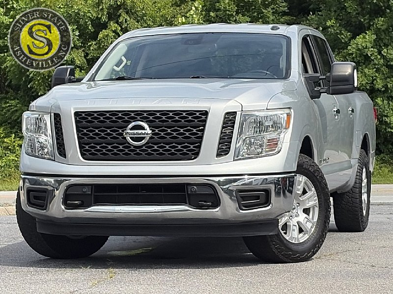 Used 2019 Nissan Titan SV w/ SV Convenience Package