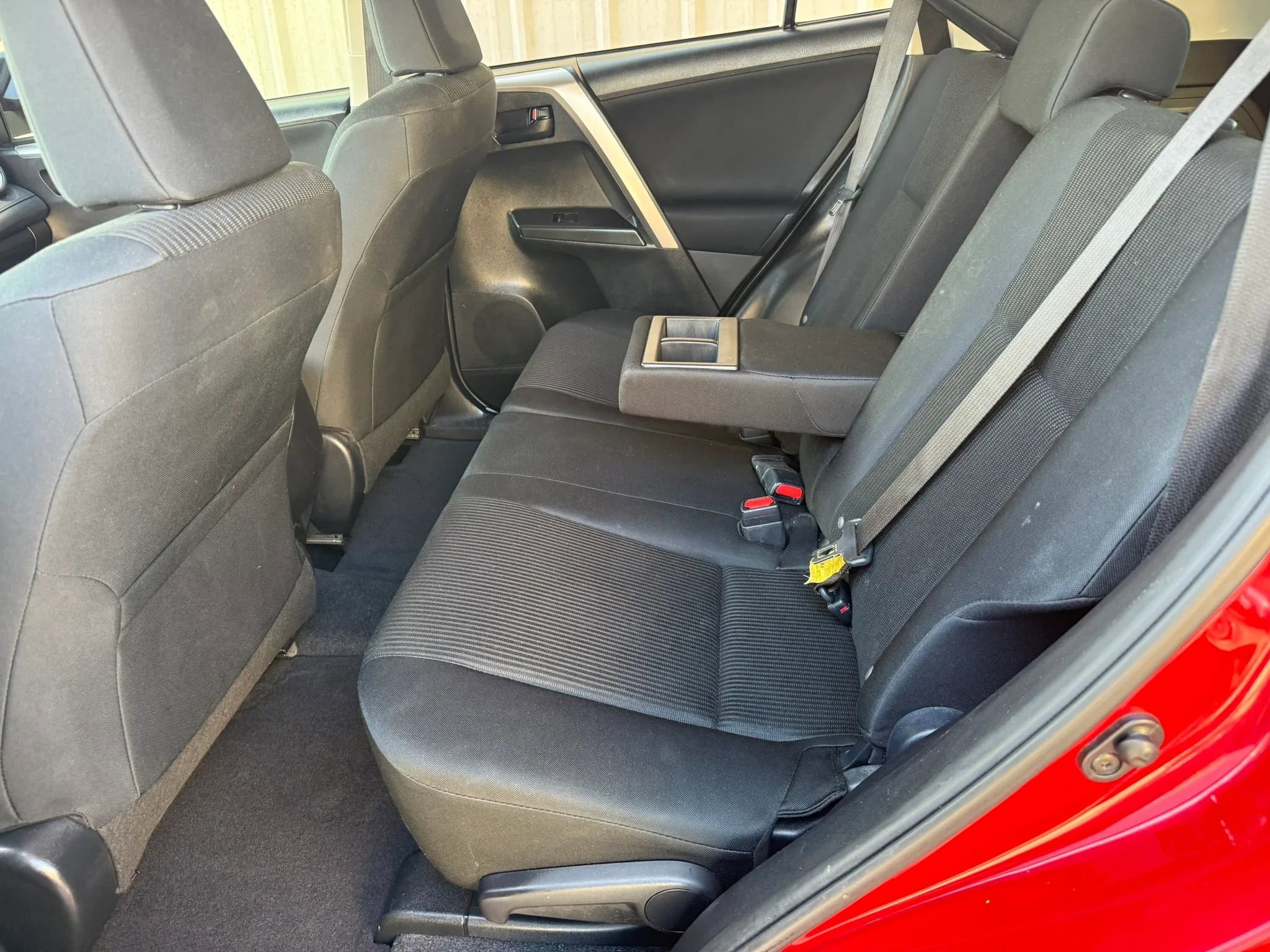 Used 2017 Toyota RAV4 LE FWD image 23