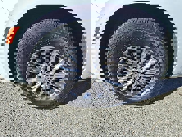 Used 2024 Buick Enclave Premium image 6