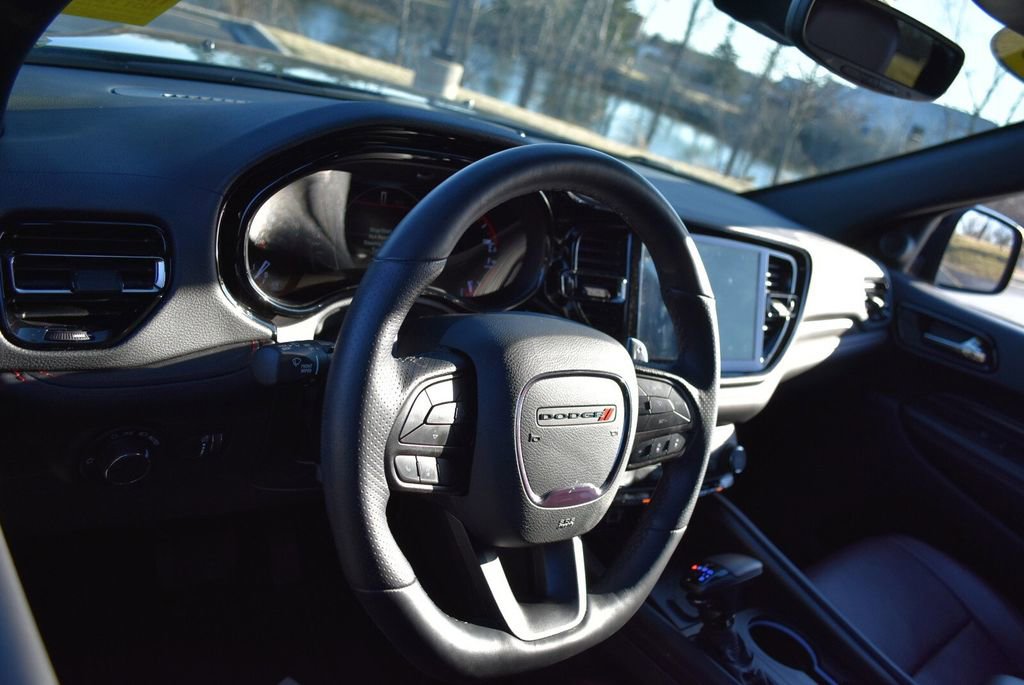 Used 2025 Dodge Durango GT image 12