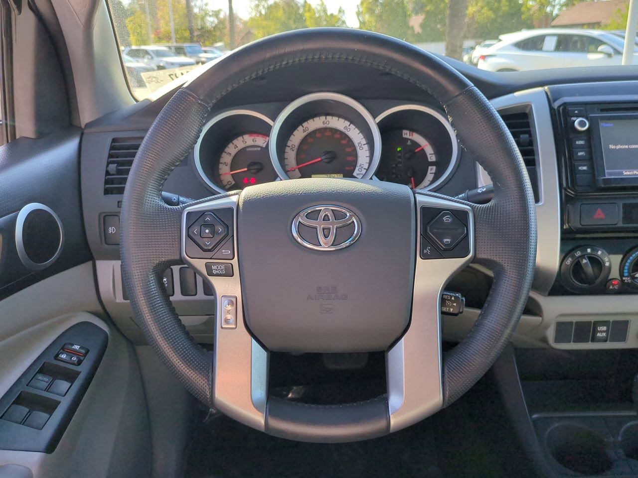 Used 2014 Toyota Tacoma PreRunner image 17