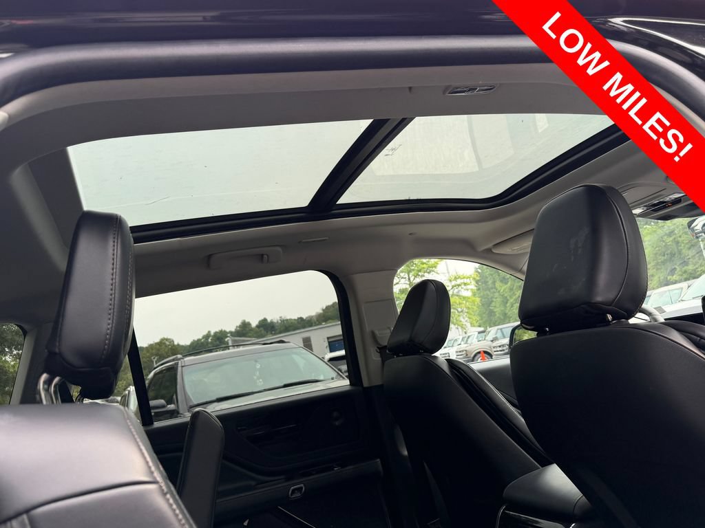Used 2025 Lincoln Aviator Reserve AWD/4WD image 12