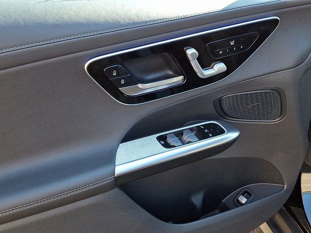 Used 2023 Mercedes-Benz GLC 300 4MATIC image 12