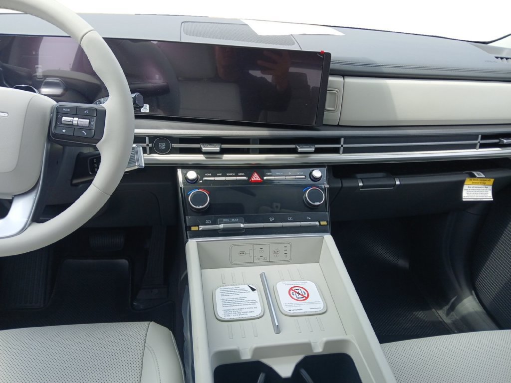 New 2027 Hyundai Santa Fe SEL FWD image 12