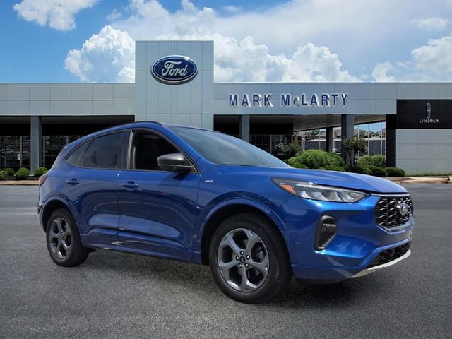 Used 2023 Ford Escape ST-Line w/ Tech Pack #1 AWD/4WD image 7