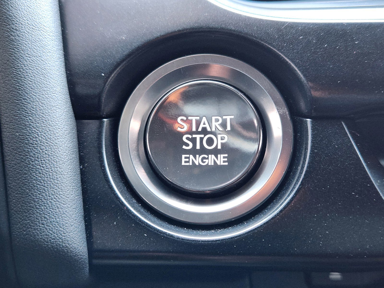 Used 2020 Lexus UX 200 w/ Accessory Package image 18