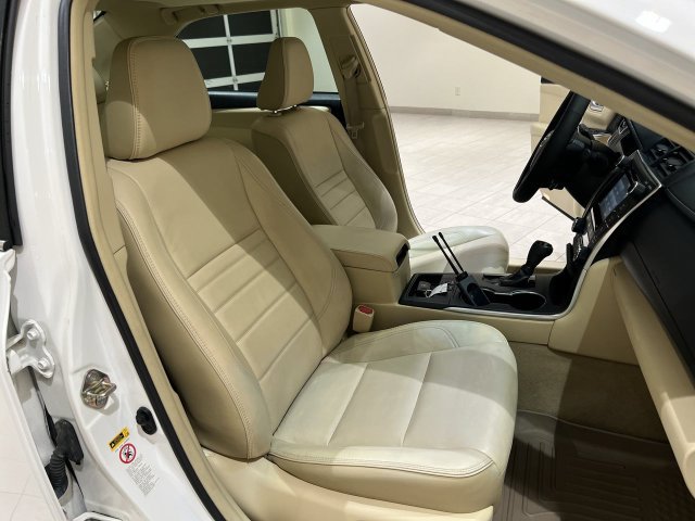 Used 2017 Toyota Camry XLE FWD image 24