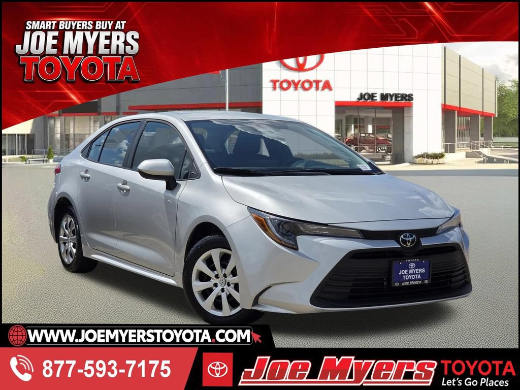 Used 2026 Toyota Corolla LE FWD image 1