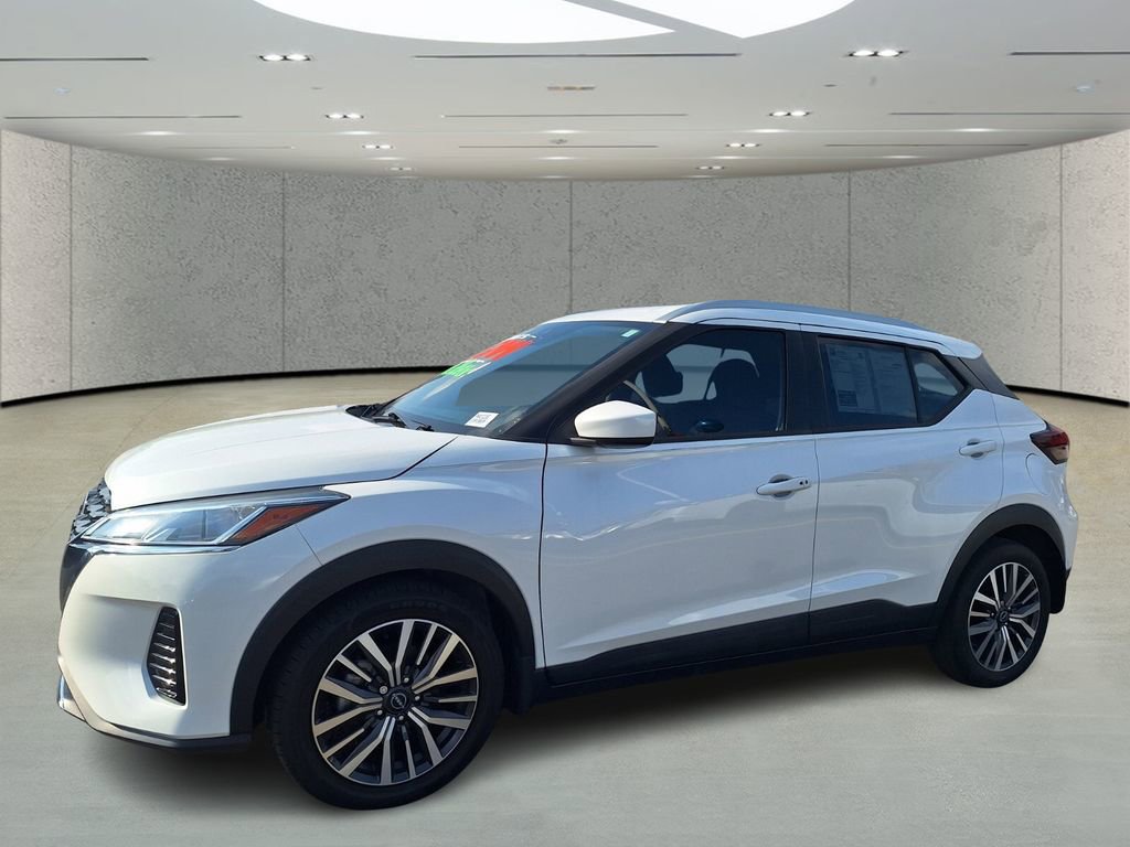 Certified 2023 Nissan Kicks SV image 1
