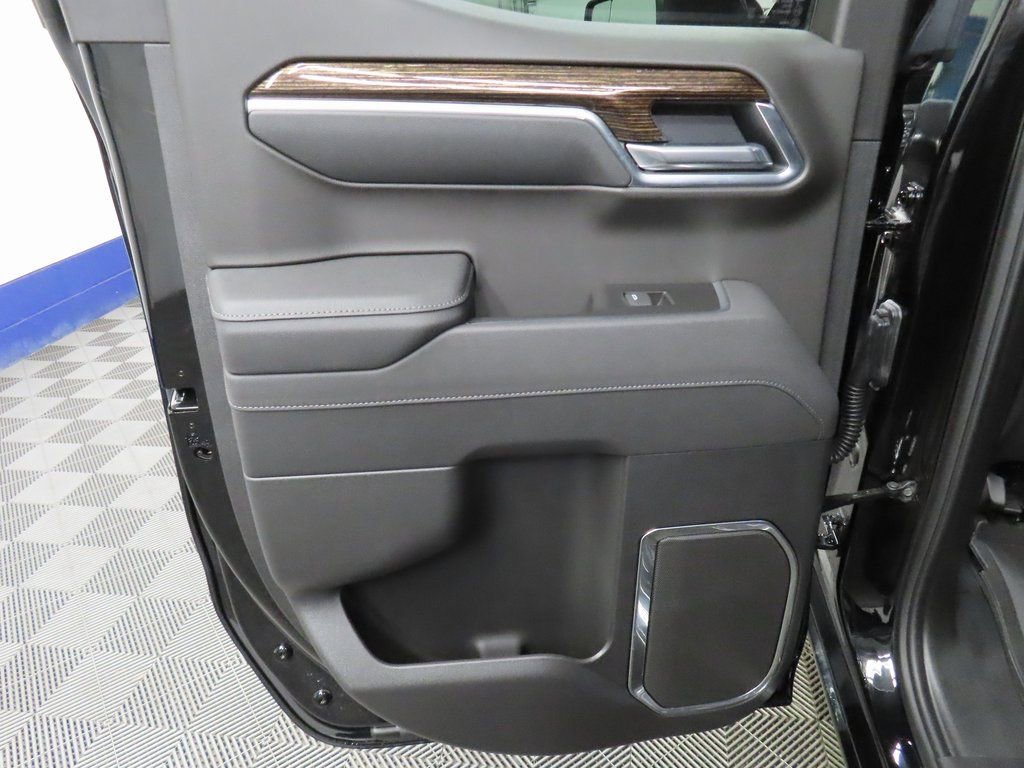 Used 2025 GMC Sierra 1500 Elevation image 57