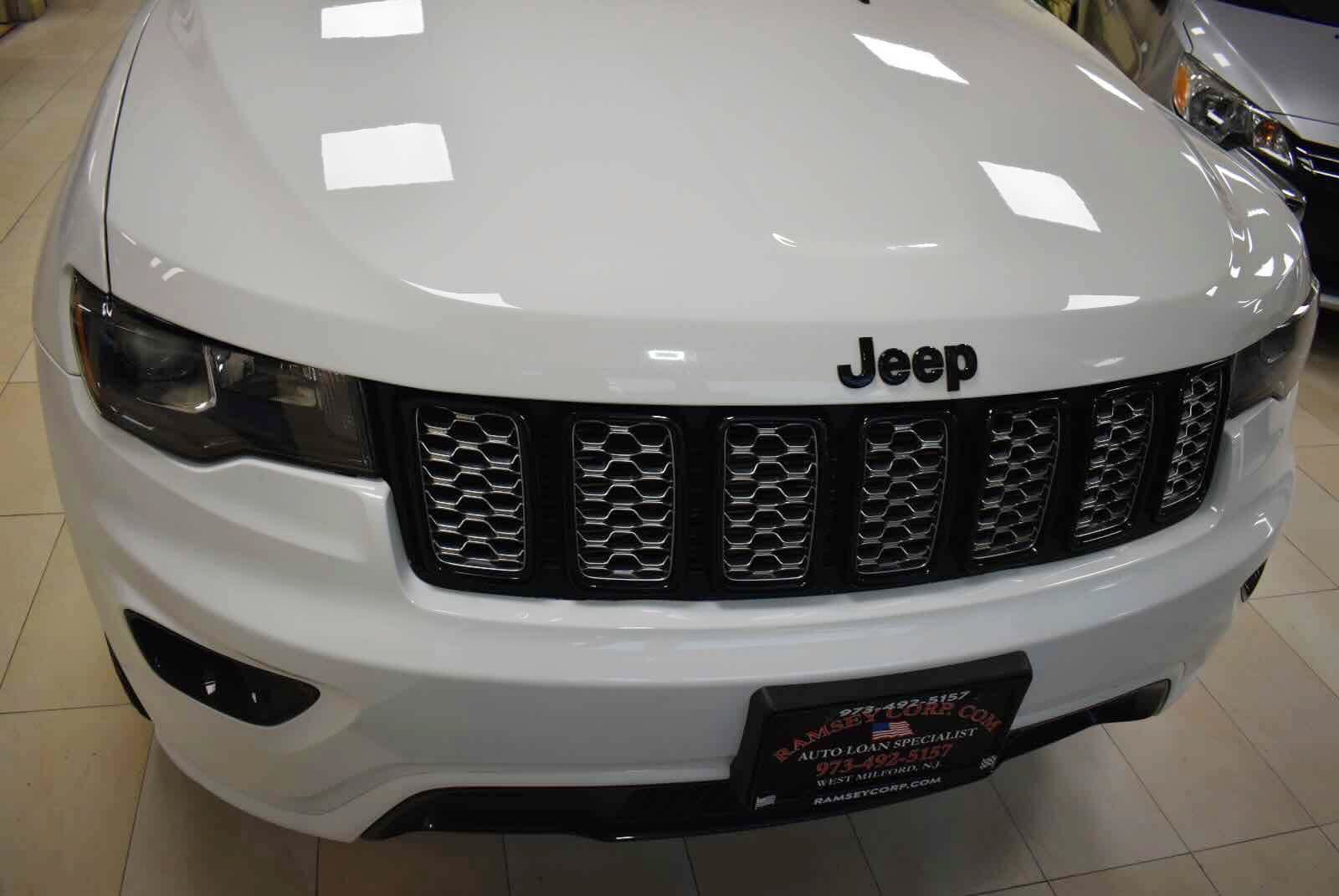 Used 2019 Jeep Grand Cherokee Altitude AWD/4WD image 63