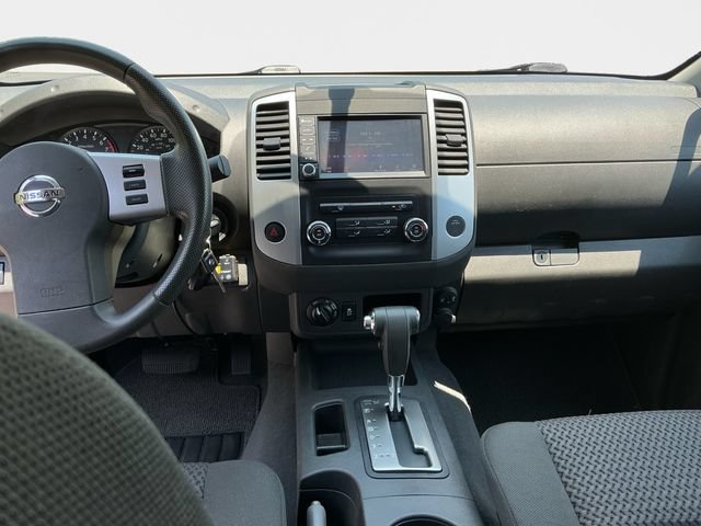 Used 2019 Nissan Frontier SV AWD/4WD image 12