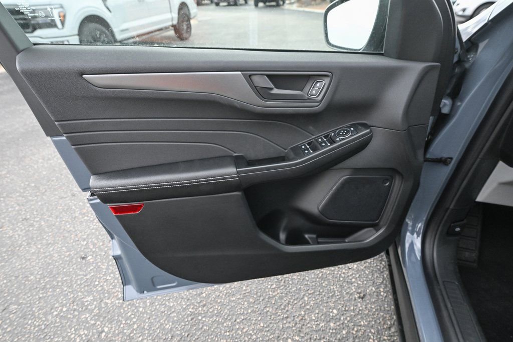 New 2026 Ford Escape Active w/ Cold Weather Package image 17