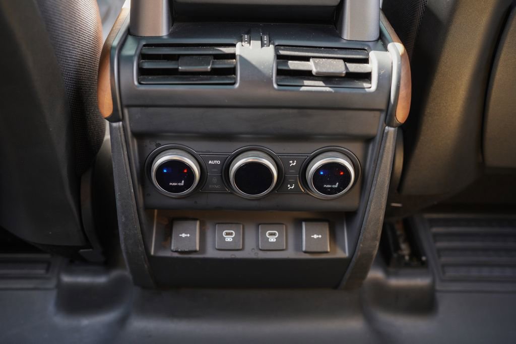 Used 2022 Land Rover Defender 110 X image 37