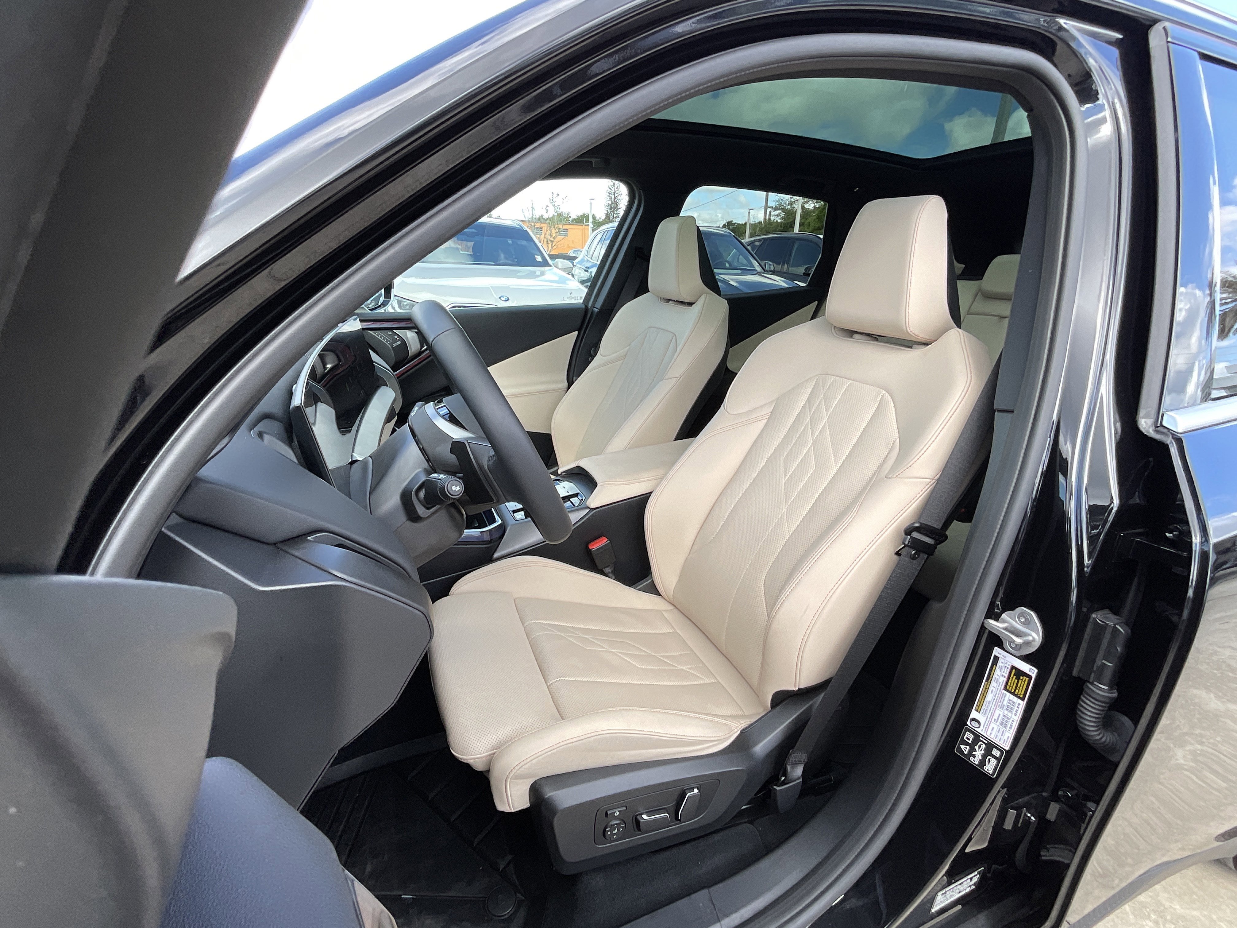 Certified 2026 BMW X3 xDrive30 w/ Premium Package AWD/4WD image 11