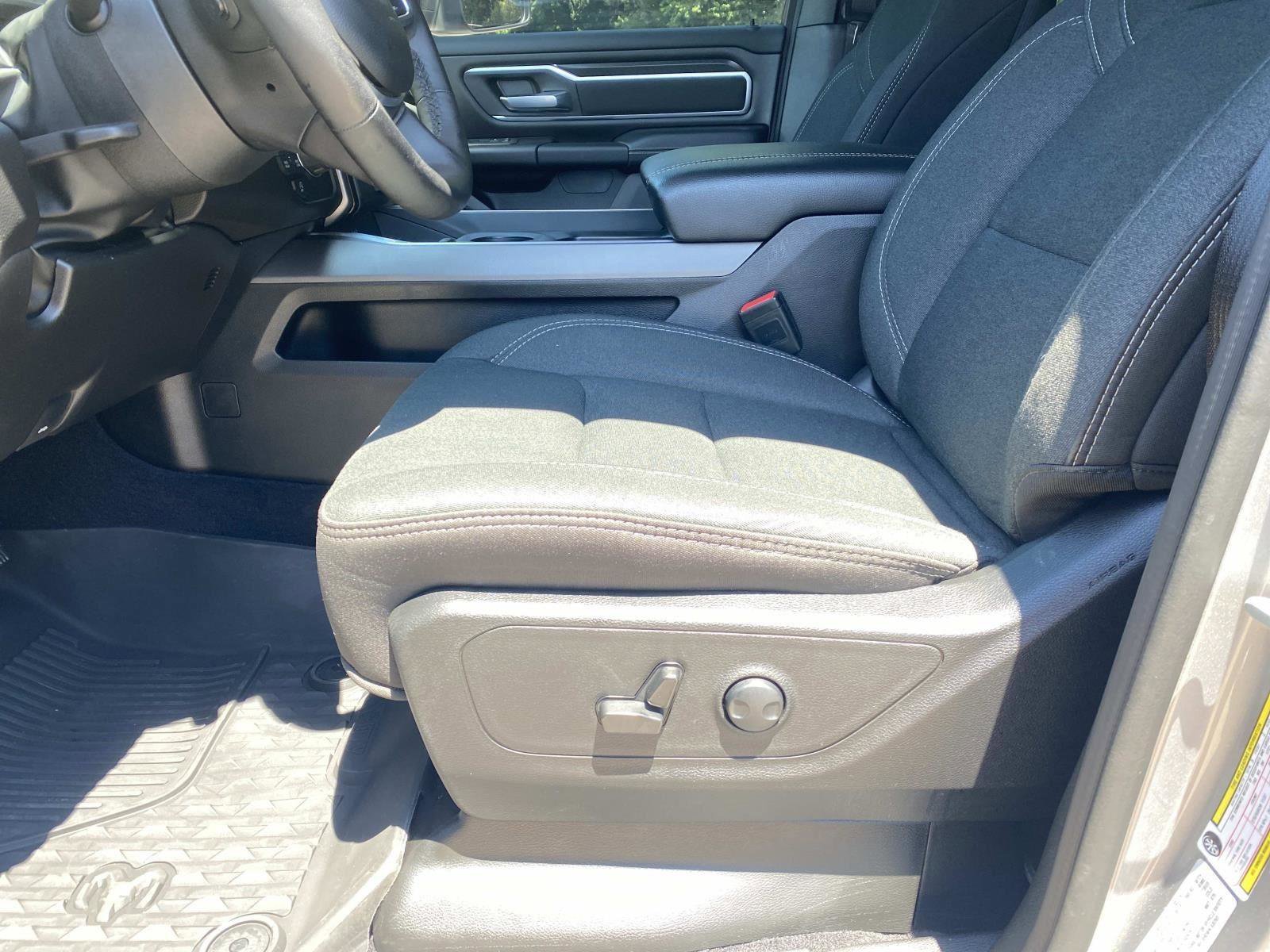Used 2025 RAM 1500 Big Horn AWD/4WD image 24