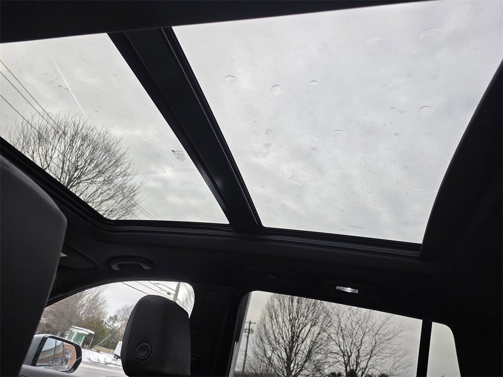 Used 2023 Cadillac XT6 Sport w/ Technology Package image 19