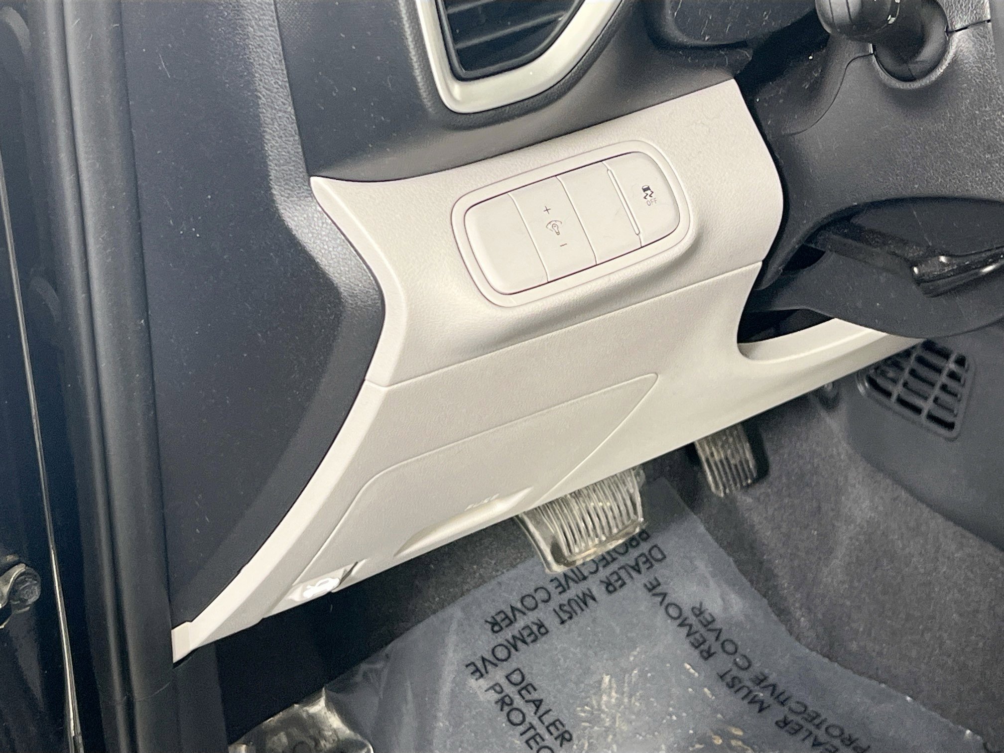 Used 2023 Hyundai Venue SEL image 10