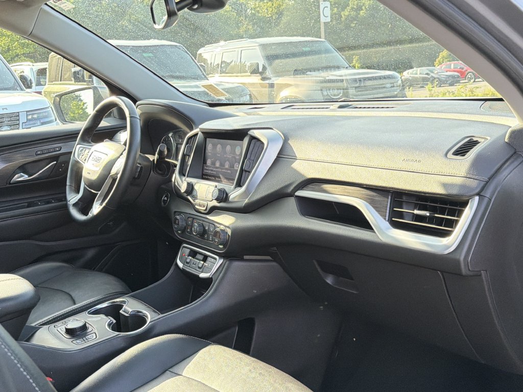Used 2024 GMC Terrain SLT AWD/4WD image 19