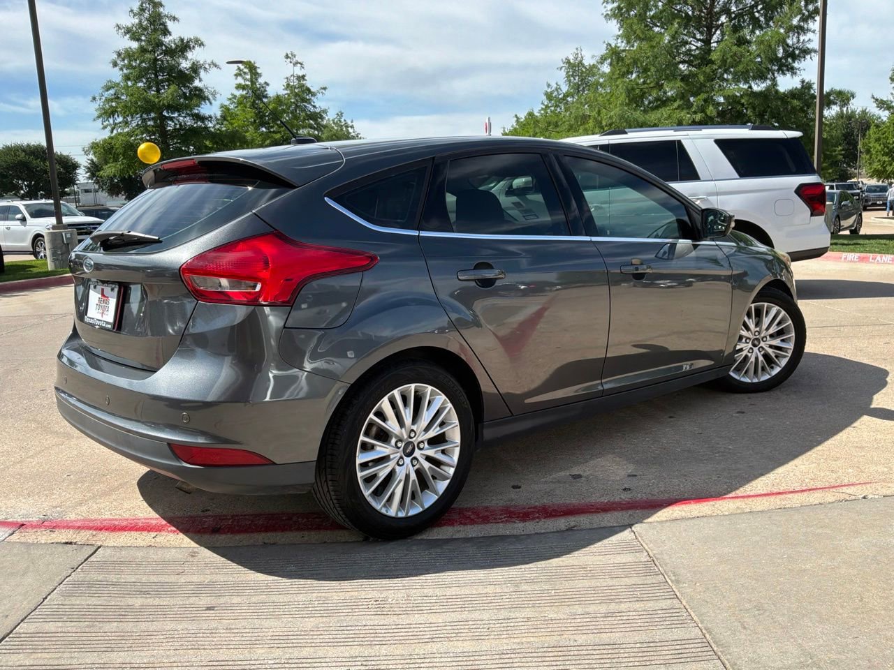 Used 2016 Ford Focus Titanium FWD image 6