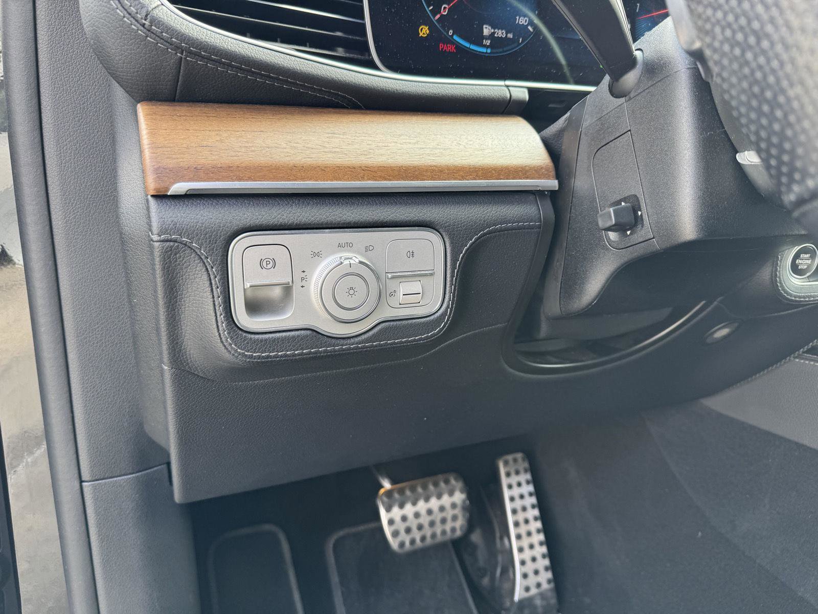 Used 2021 Mercedes-Benz GLE 450 4MATIC image 7