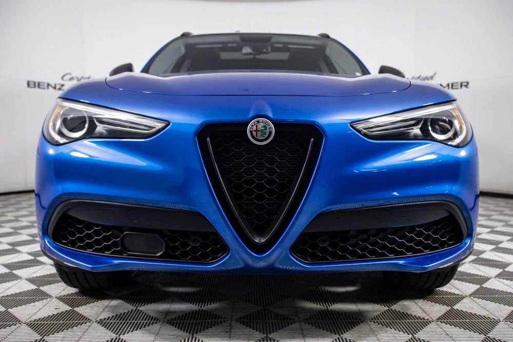Used 2019 Alfa Romeo Stelvio w/ Nero Edizione RWD image 4