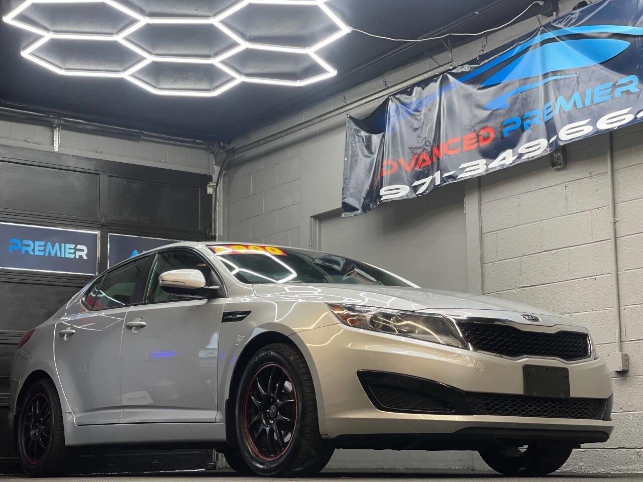 Used 2011 Kia Optima LX w/ Convenience Pkg