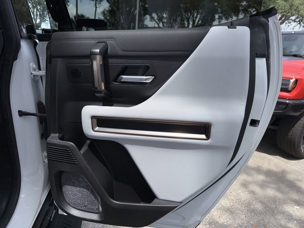 Used 2025 GMC Hummer EV 3X AWD/4WD image 29