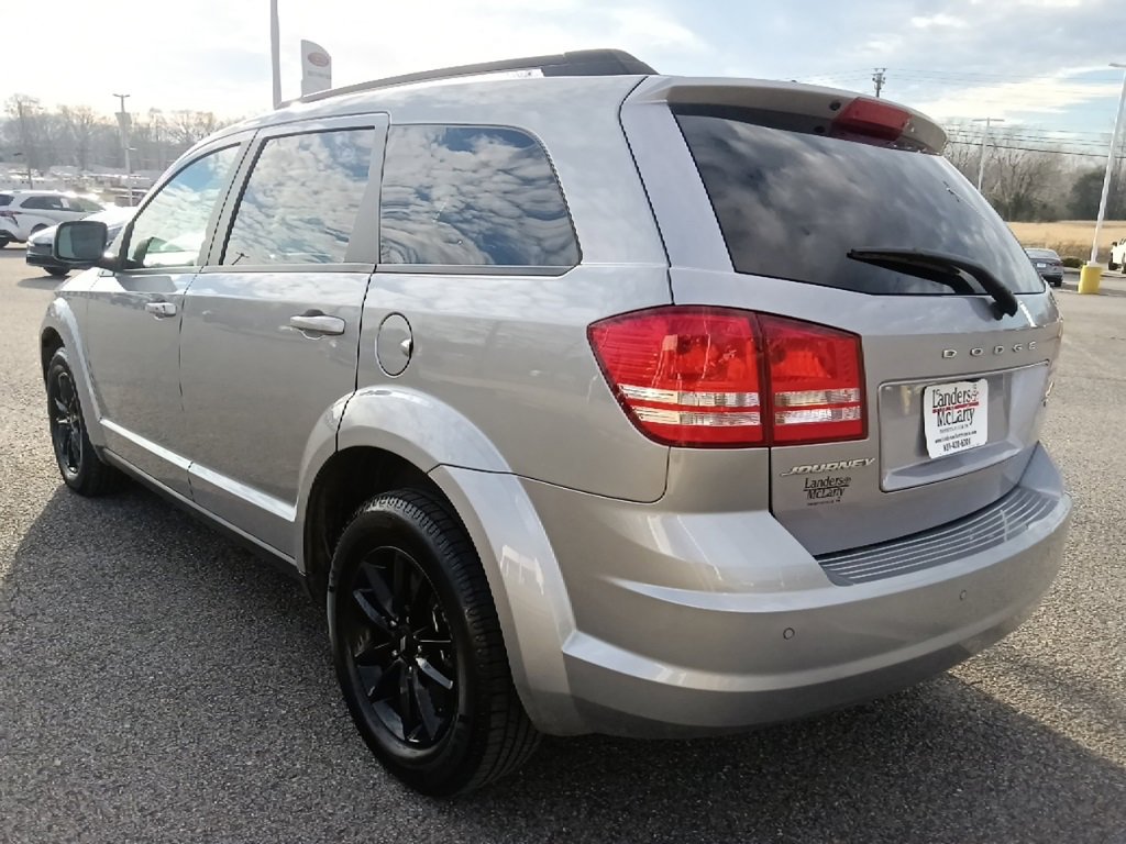 Used 2020 Dodge Journey SE w/ SE Popular Equipment Group image 5