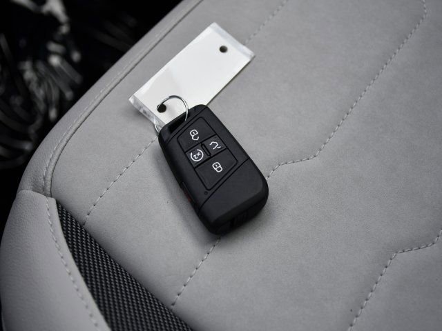 New 2026 Volkswagen Taos SE image 16