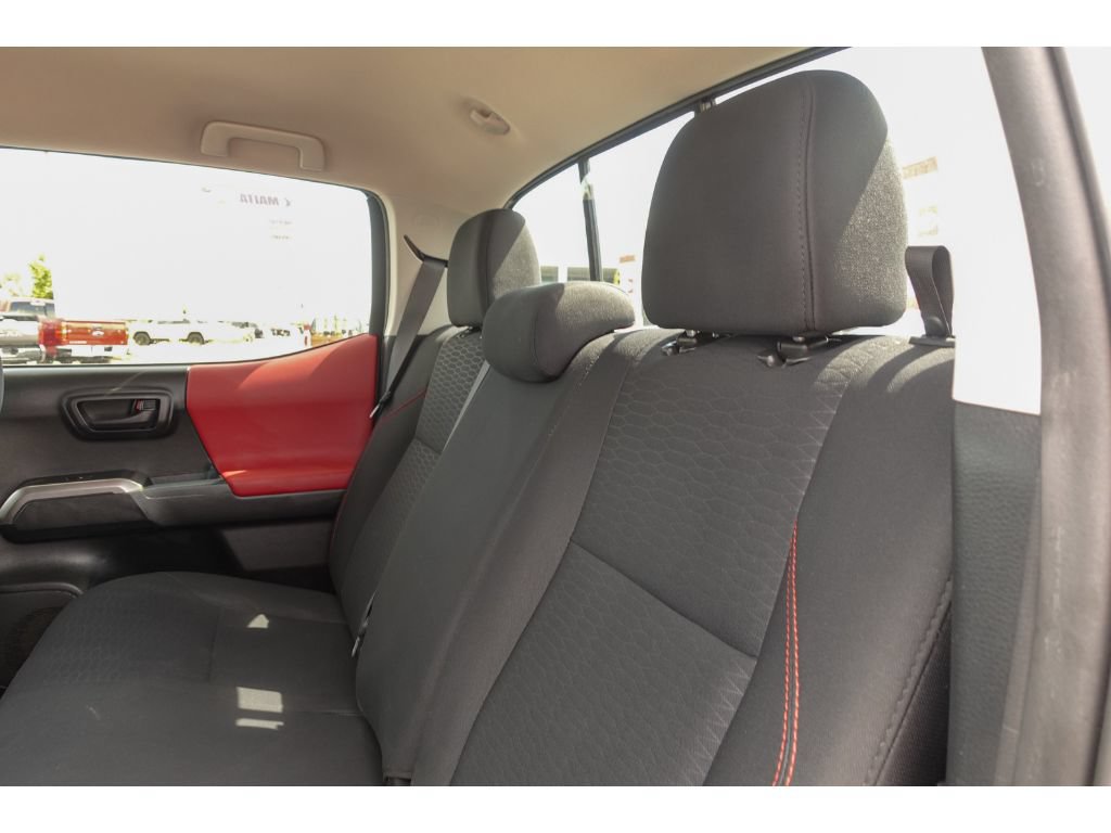 Used 2017 Toyota Tacoma SR5 w/ Tow Package AWD/4WD image 19