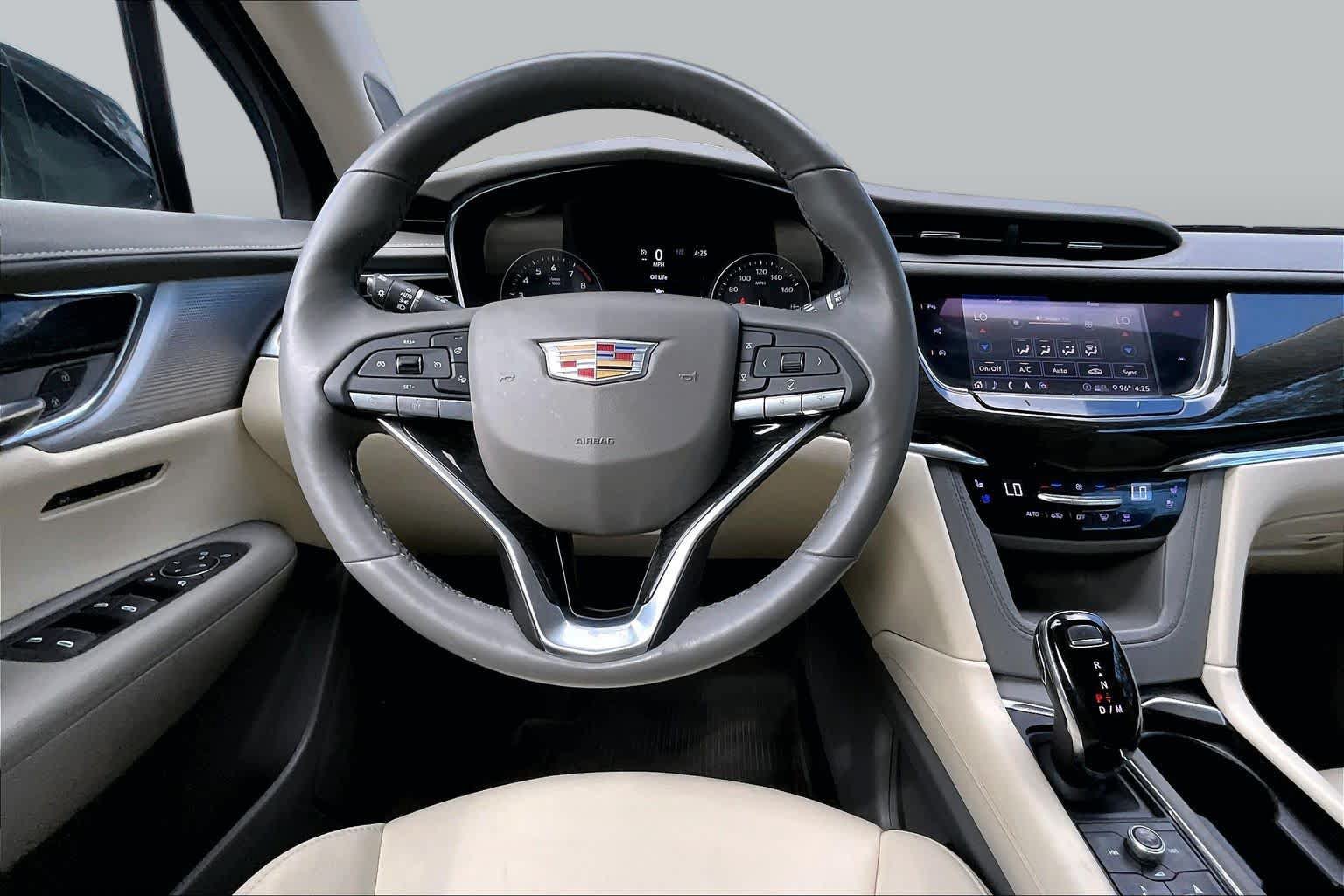 Used 2020 Cadillac XT6 Premium Luxury FWD image 6