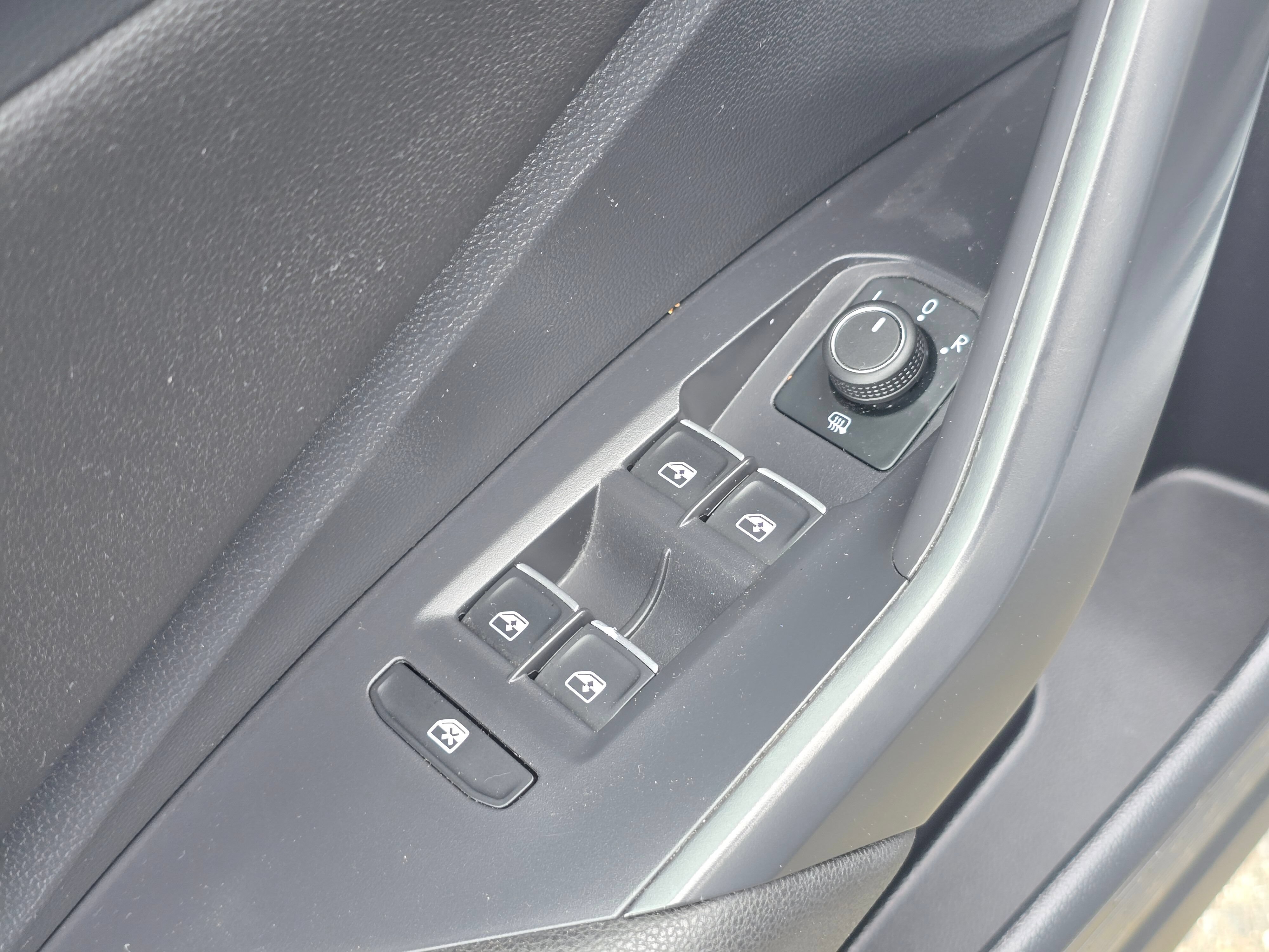 Used 2021 Volkswagen Jetta R-Line FWD image 24