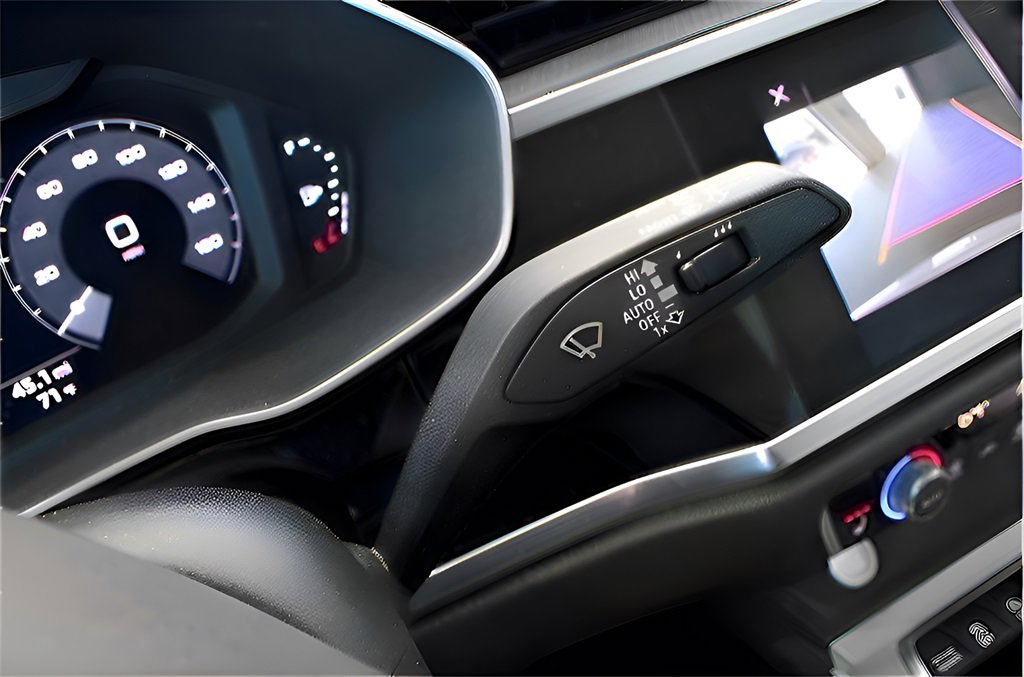 Used 2020 Audi Q3 2.0T Premium w/ Convenience Package image 26