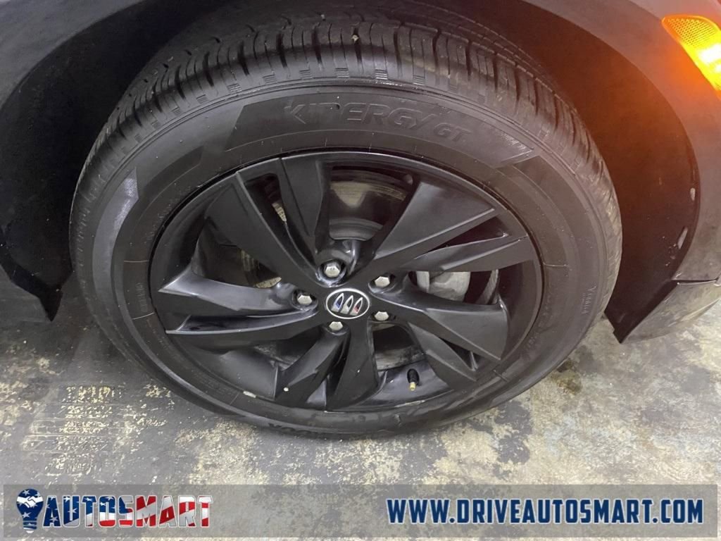 Used 2025 Buick Encore GX Sport Touring image 23