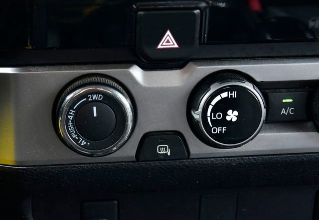 Used 2017 Toyota Tacoma SR5 w/ Tow Package AWD/4WD image 23