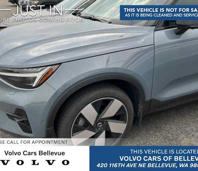 Used 2023 Volvo XC40 Recharge Ultimate w/ Protection Package Premier AWD/4WD image 1