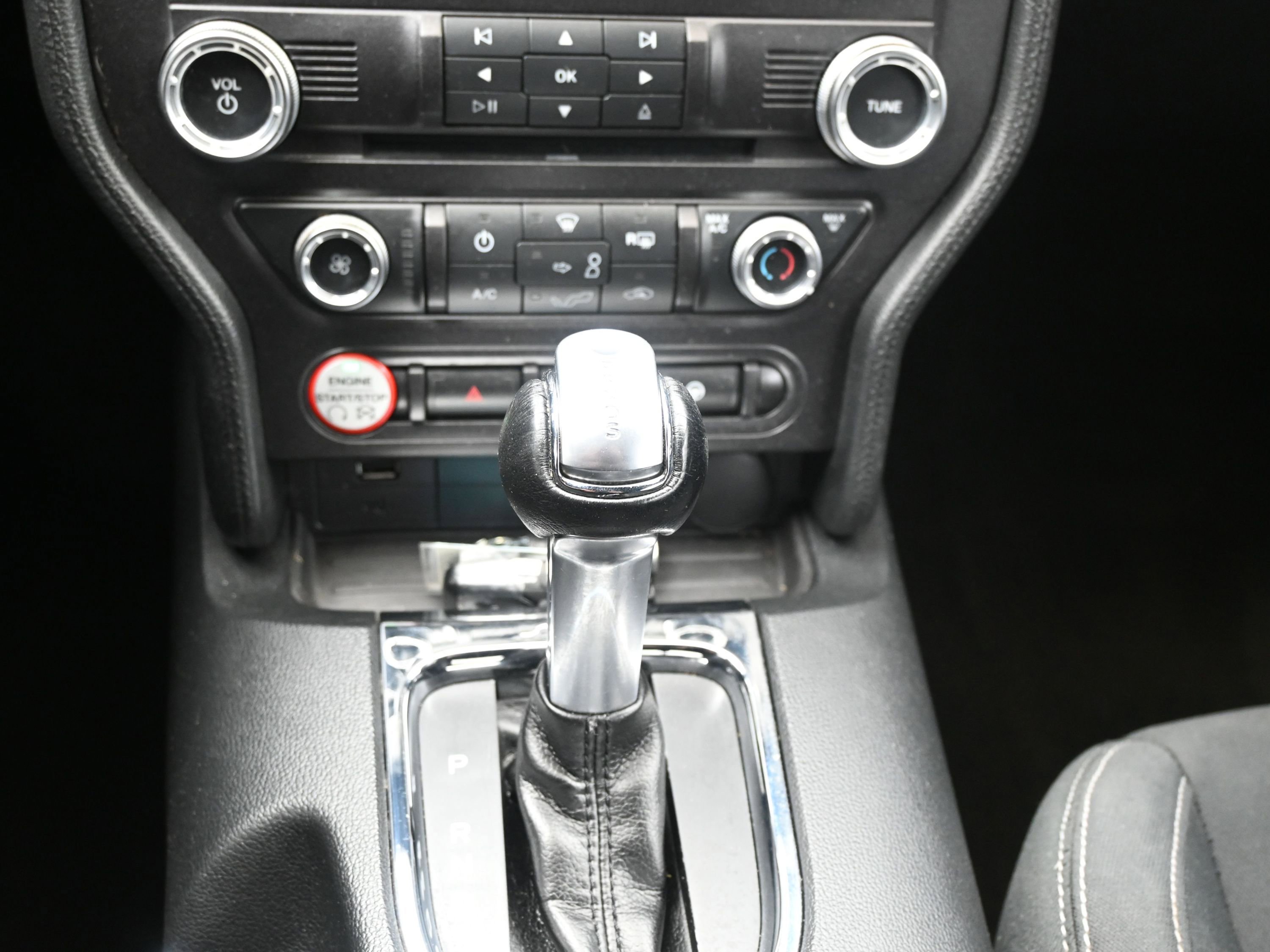 Used 2016 Ford Mustang EcoBoost image 11