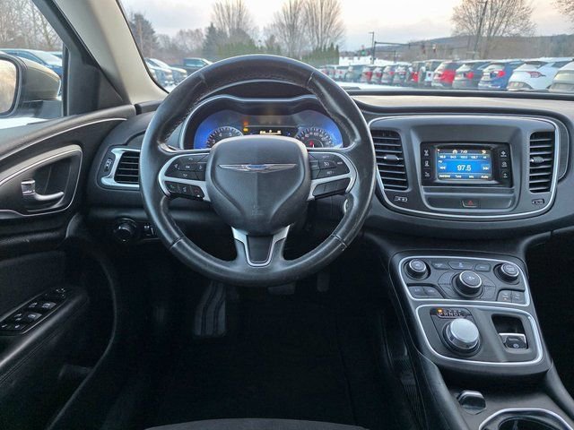 Used 2015 Chrysler 200 Limited w/ Convenience Group image 17