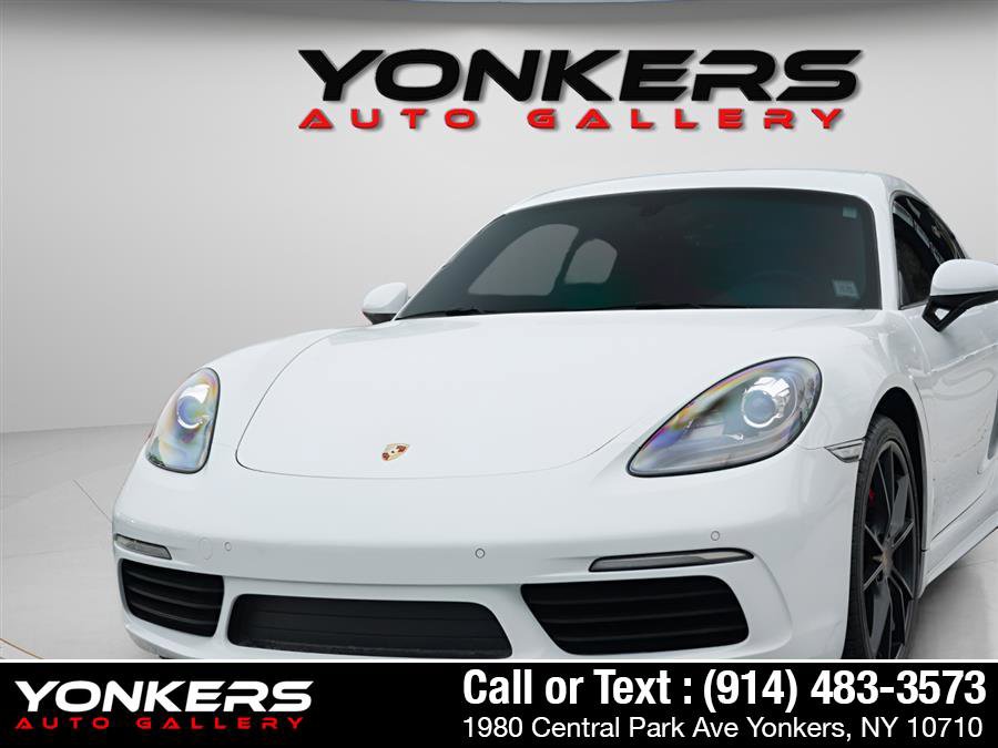 Used 2018 Porsche 718 Cayman GTS image 16