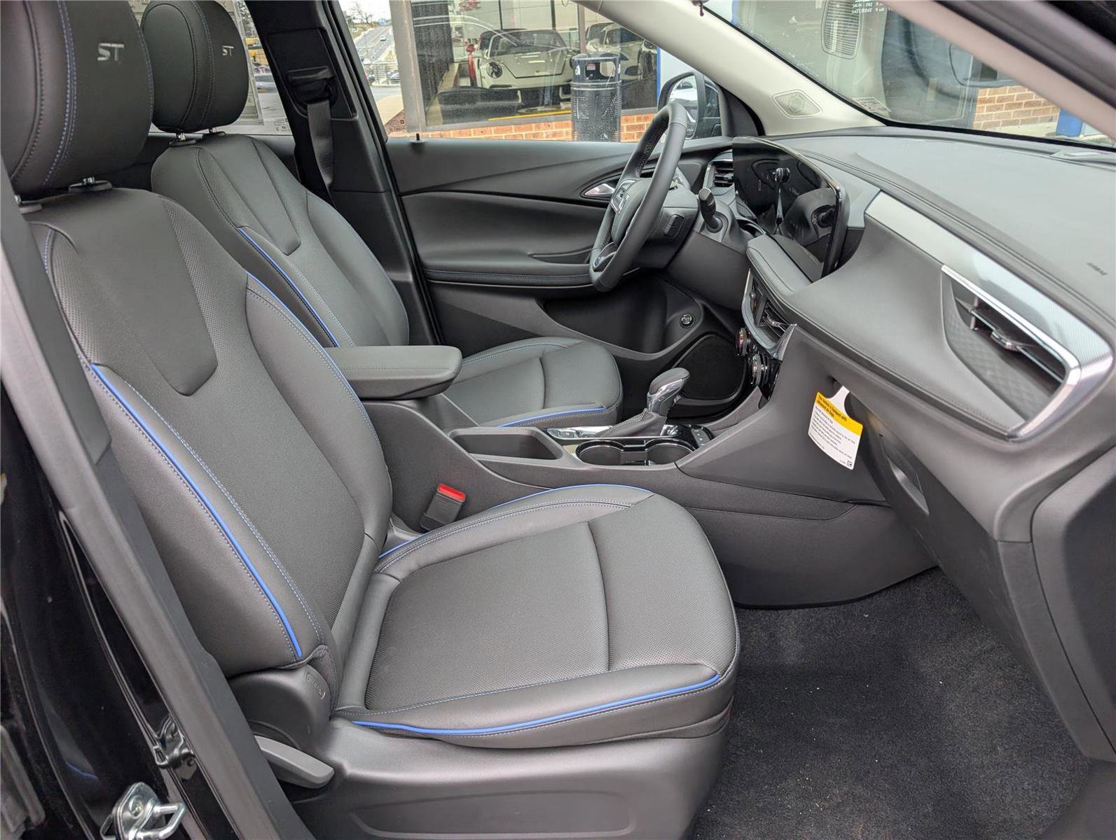 New 2026 Buick Encore GX Sport Touring w/ Comfort Package AWD/4WD image 6