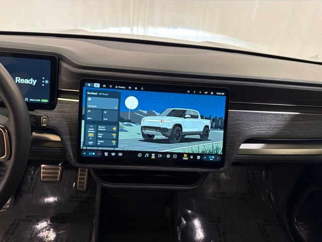 Used 2023 Rivian R1T Adventure Dual AWD/4WD image 16